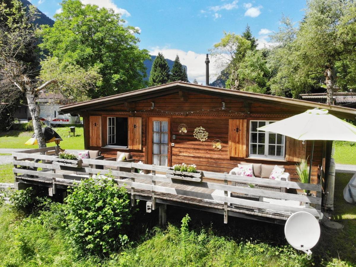 Vila Spellbound A Romantic Hideaway For Adults Aged 18-35 Lauterbrunnen Exteriér fotografie